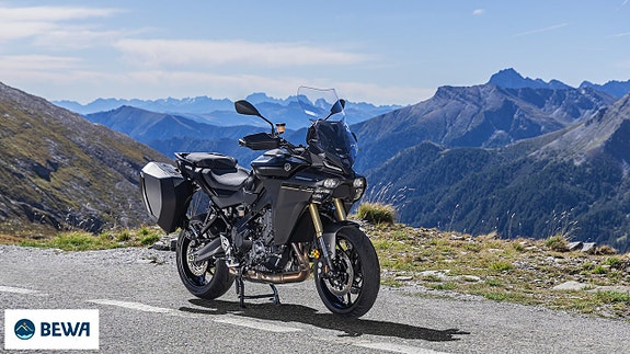 Yamaha TRACER 9 GT (TECH BLACK)