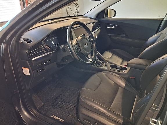 Kia Niro 2 of 7