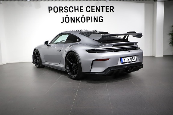 Porsche 911 2 of 5