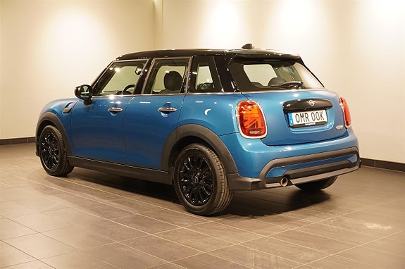 MINI Cooper 3 of 5