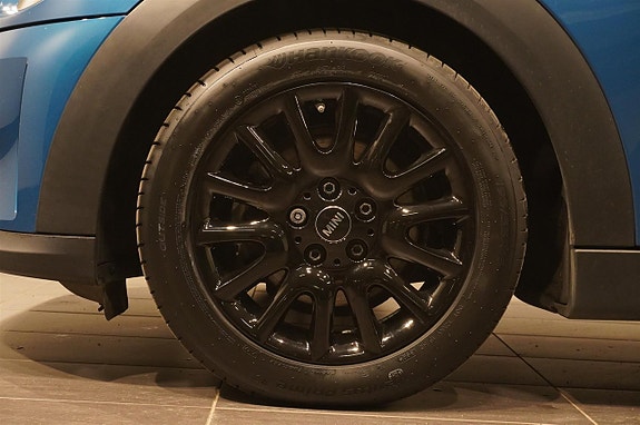 MINI Cooper 7 of 11