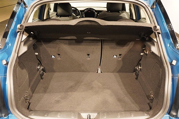 MINI Cooper 6 of 11