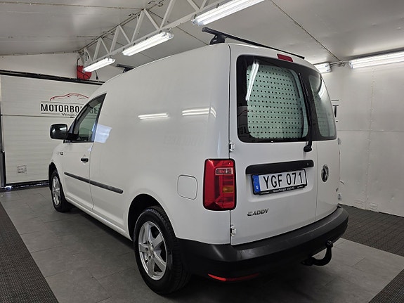 Volkswagen Caddy 2 of 5