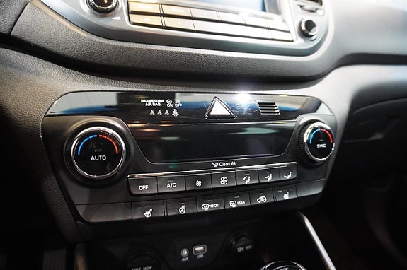 Hyundai Tucson 16 of 21