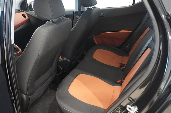 Hyundai i10 4 of 5