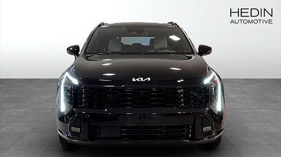 Kia Sportage 2 of 9