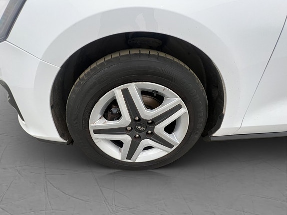 Ford Focus 27 of 30
