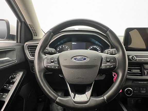 Ford Focus 11 of 30