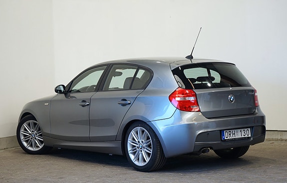BMW 118d 3 of 5