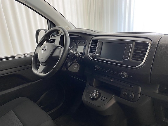 Opel Vivaro 8 of 8