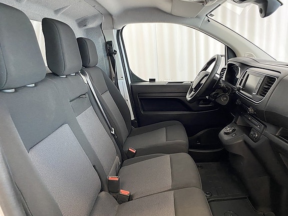 Opel Vivaro 7 of 8