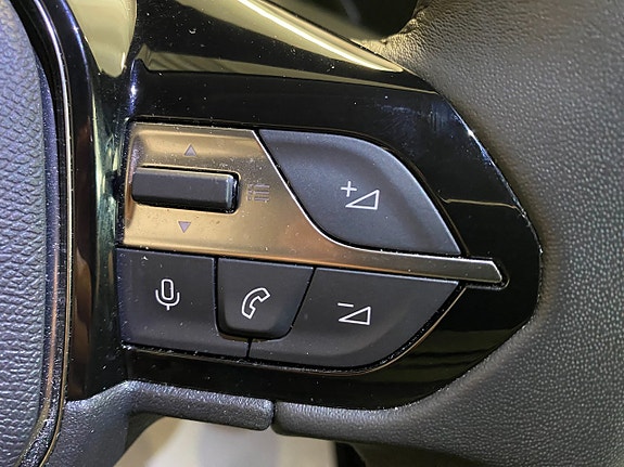 Peugeot 308 17 of 19