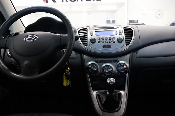 Hyundai i10 13 of 16