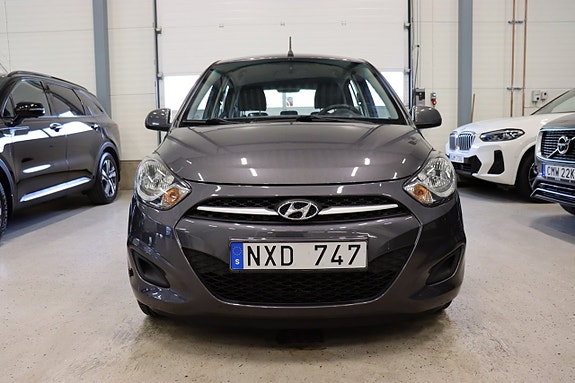 Hyundai i10 3 of 16