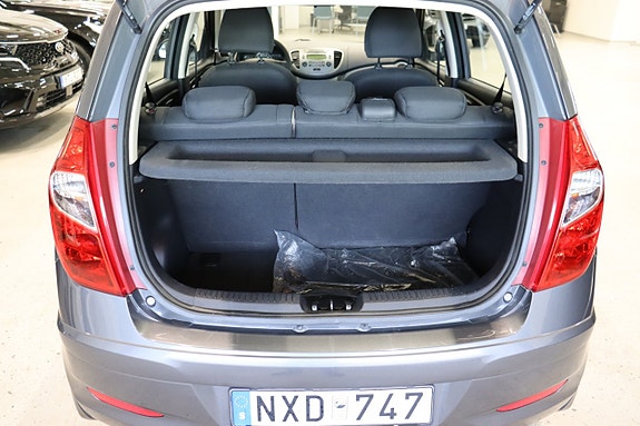 Hyundai i10 6 of 16