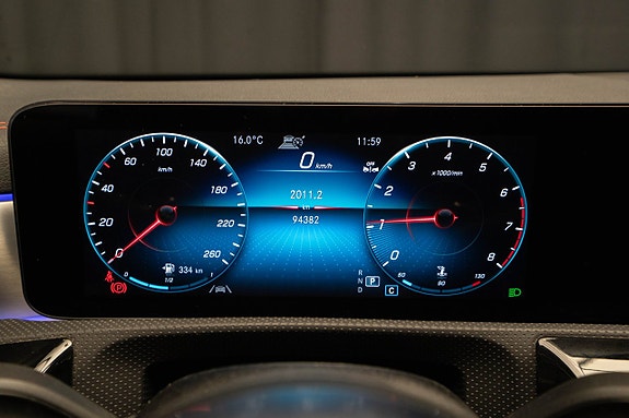 Mercedes-Benz CLA180 18 of 22