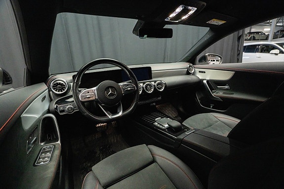 Mercedes-Benz CLA180 10 of 22