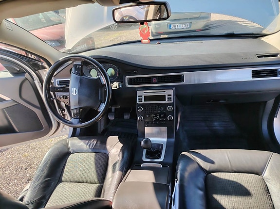 Volvo V70 21 of 23