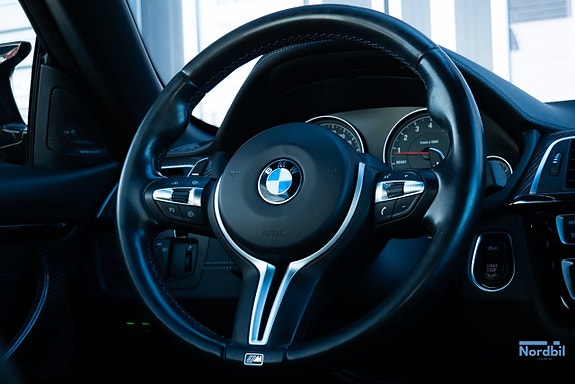 BMW M4 23 of 30