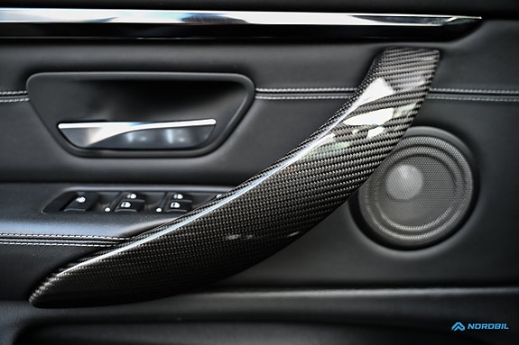 BMW M4 6 of 30