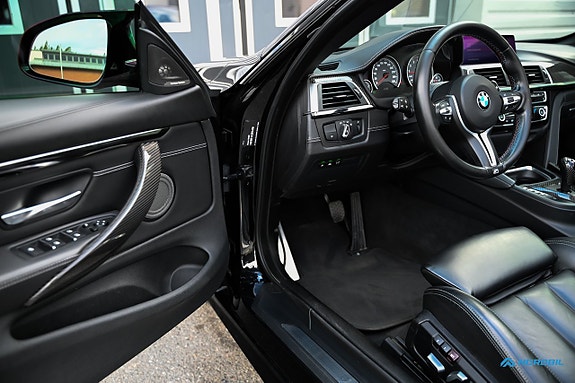 BMW M4 5 of 30