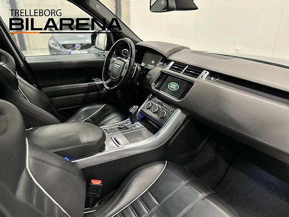Land Rover Range Rover Sport 18 of 27