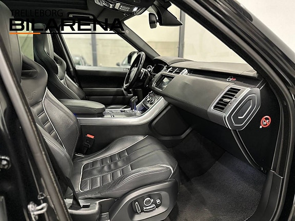 Land Rover Range Rover Sport 17 of 27