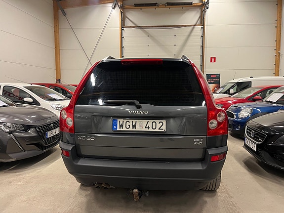 Volvo XC90 4 of 5