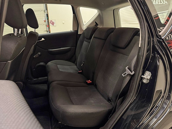 Mercedes-Benz A180 5 of 5