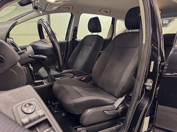 Mercedes-Benz A180 4 of 5