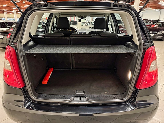 Mercedes-Benz A180 6 of 7