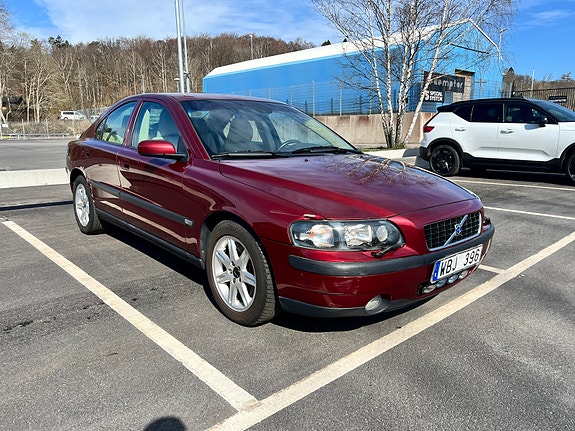 Volvo S60 3 of 5