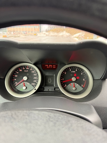 Renault Megane 9 of 11