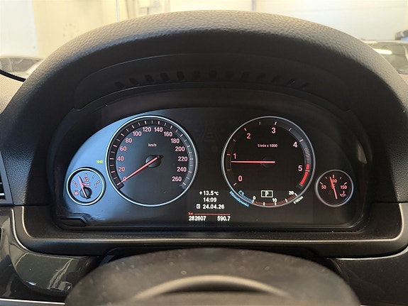 BMW 520d 11 of 16