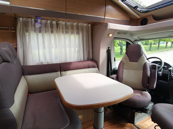Hymer Tramp 678 BiancoLine 8 of 14