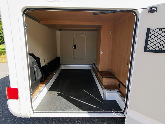 Hymer Tramp 678 BiancoLine 11 of 14