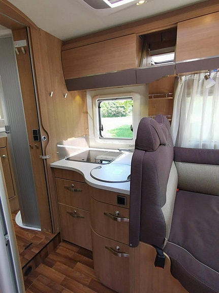 Hymer Tramp 678 BiancoLine 7 of 14