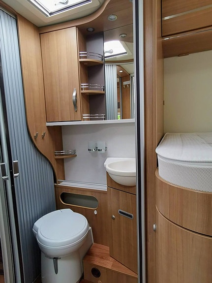 Hymer Tramp 678 BiancoLine 9 of 14