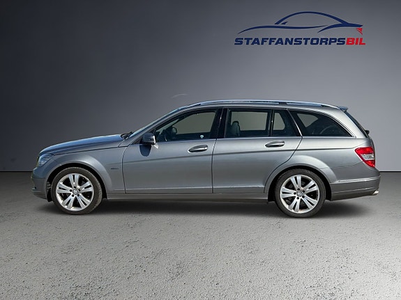 Mercedes-Benz C220 7 of 12