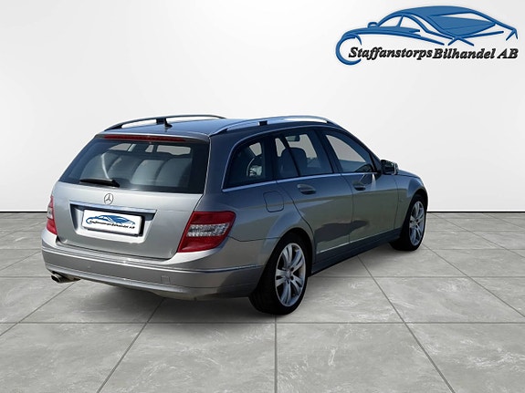 Mercedes-Benz C220 5 of 5