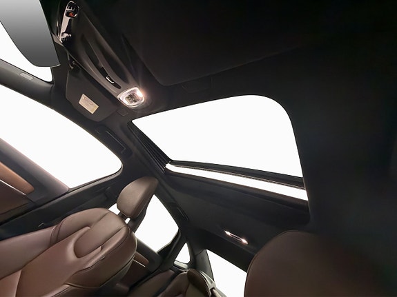 Volvo S90 10 of 30