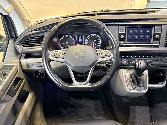 Volkswagen Caravelle 17 of 20