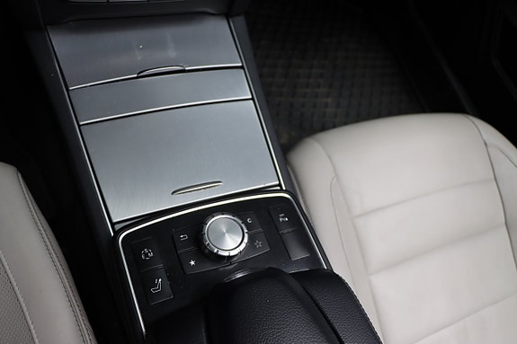 Mercedes-Benz E250 14 of 16