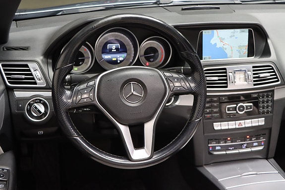 Mercedes-Benz E250 9 of 16