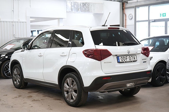 Suzuki Vitara 3 of 26