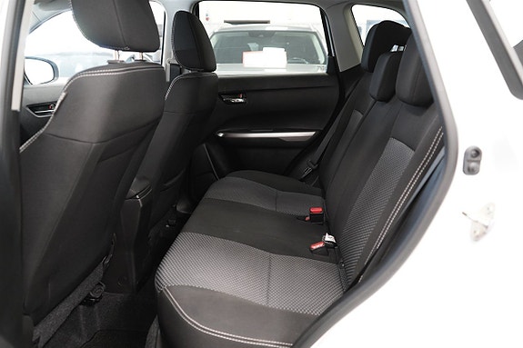 Suzuki Vitara 11 of 26