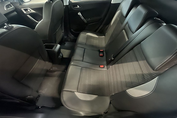 Peugeot 2008 9 of 12