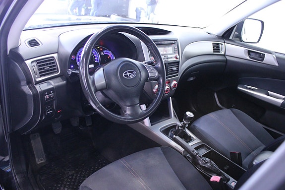Subaru Forester 9 of 22