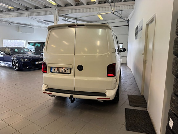 Volkswagen Transporter 4 of 5