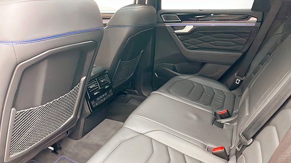 Volkswagen Touareg 13 of 16